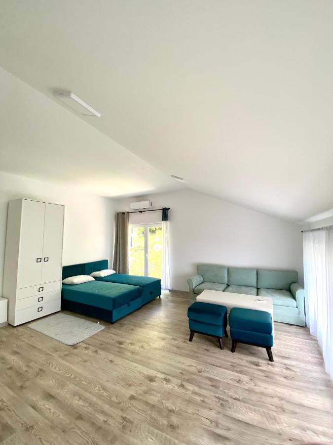 Apartments Lav كوتور المظهر الخارجي الصورة