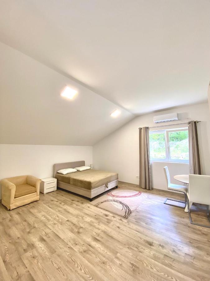Apartments Lav كوتور المظهر الخارجي الصورة