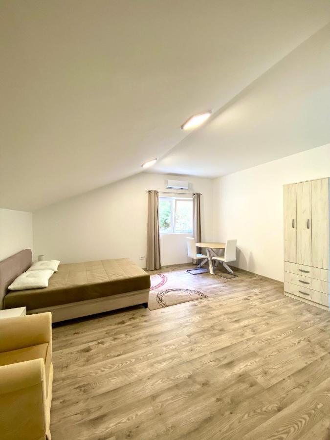 Apartments Lav كوتور المظهر الخارجي الصورة